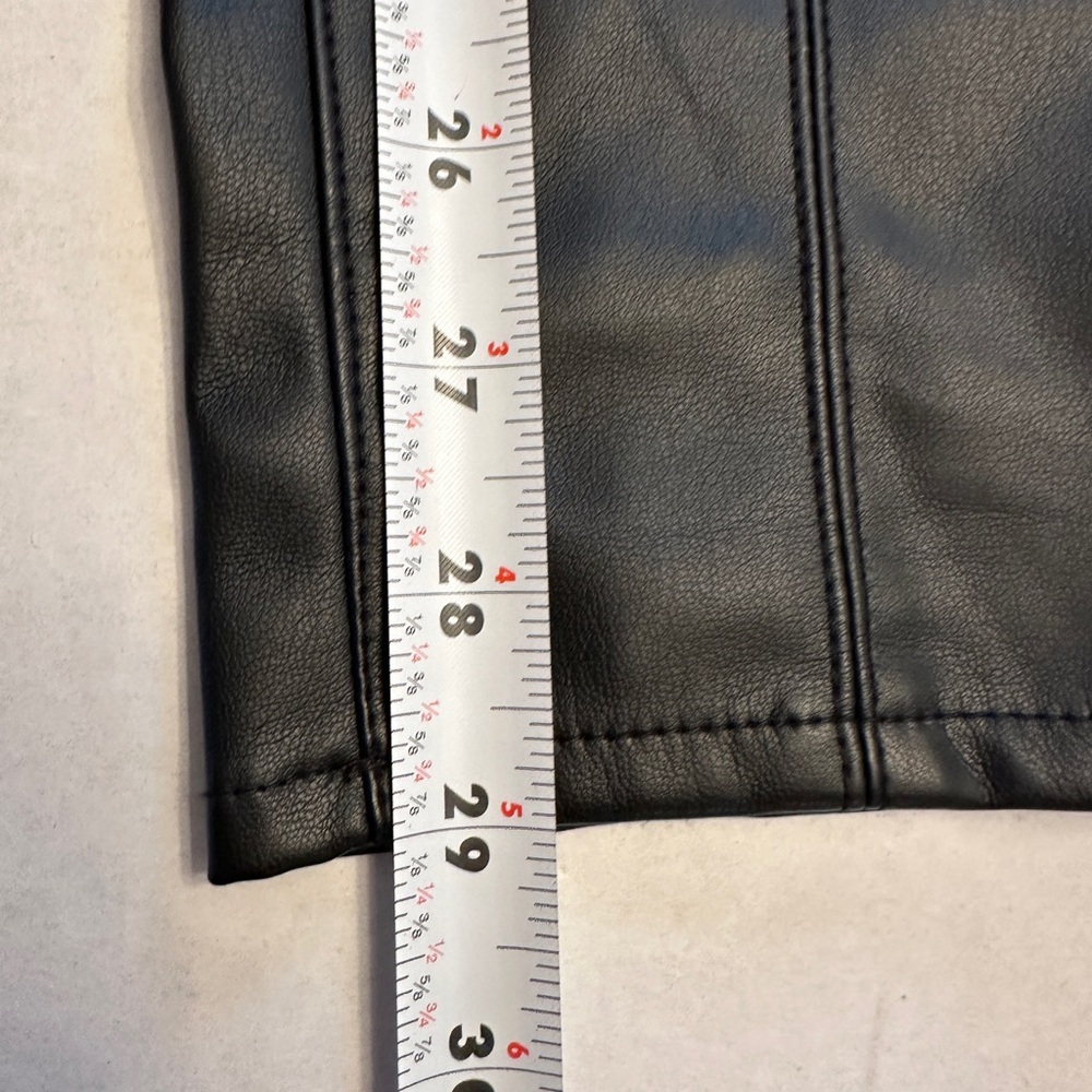 Blank NYC Women's Size 27 Pull On Vegan Leather Black Leggings Pants 29” Inseam - Picture 7 of 7